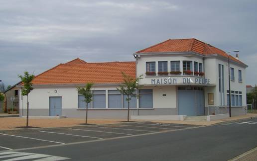photo maison du peuple